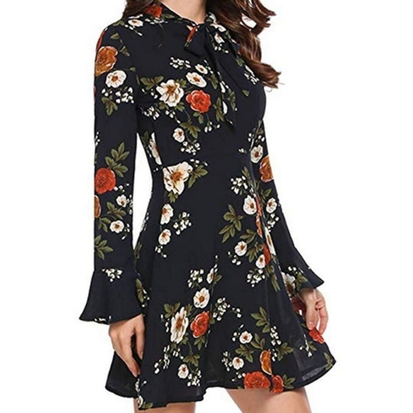 C.C. Boutique Dresses & Skirts - NWT Fall Autumn Floral Print Bow Bell Sleeve Dress